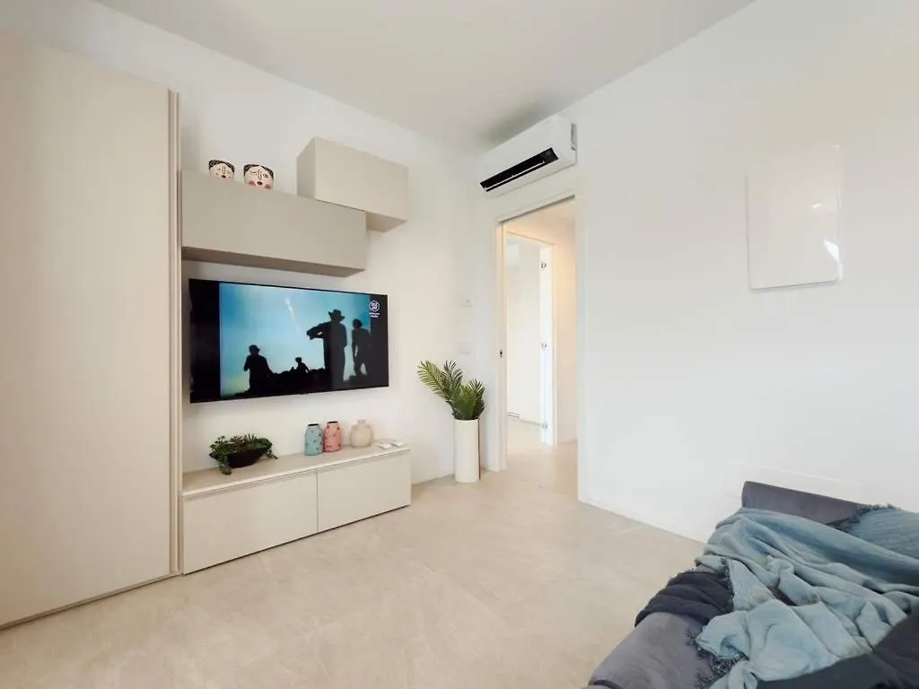 Homeby, Casa Raffaele ミラノ
